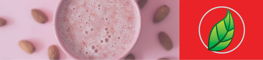 SMOOTHIE 'PANTERA ROSA' (PLÁTANOS, FRESAS Y VAINILLA)